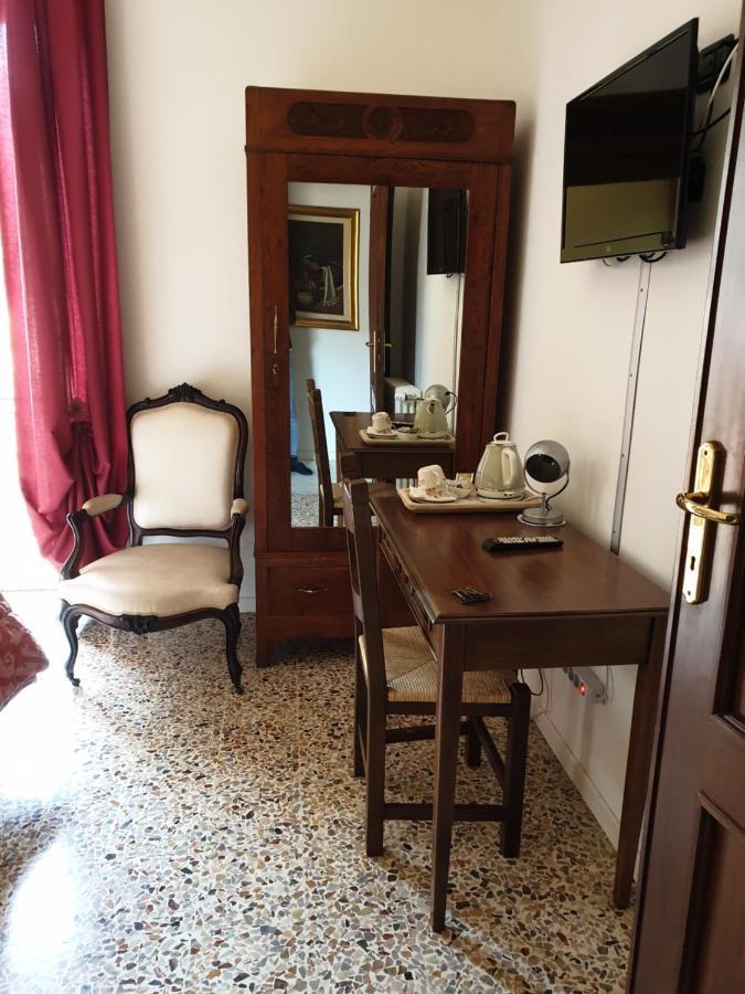 Dueterre Room & Host Fornole Exterior photo